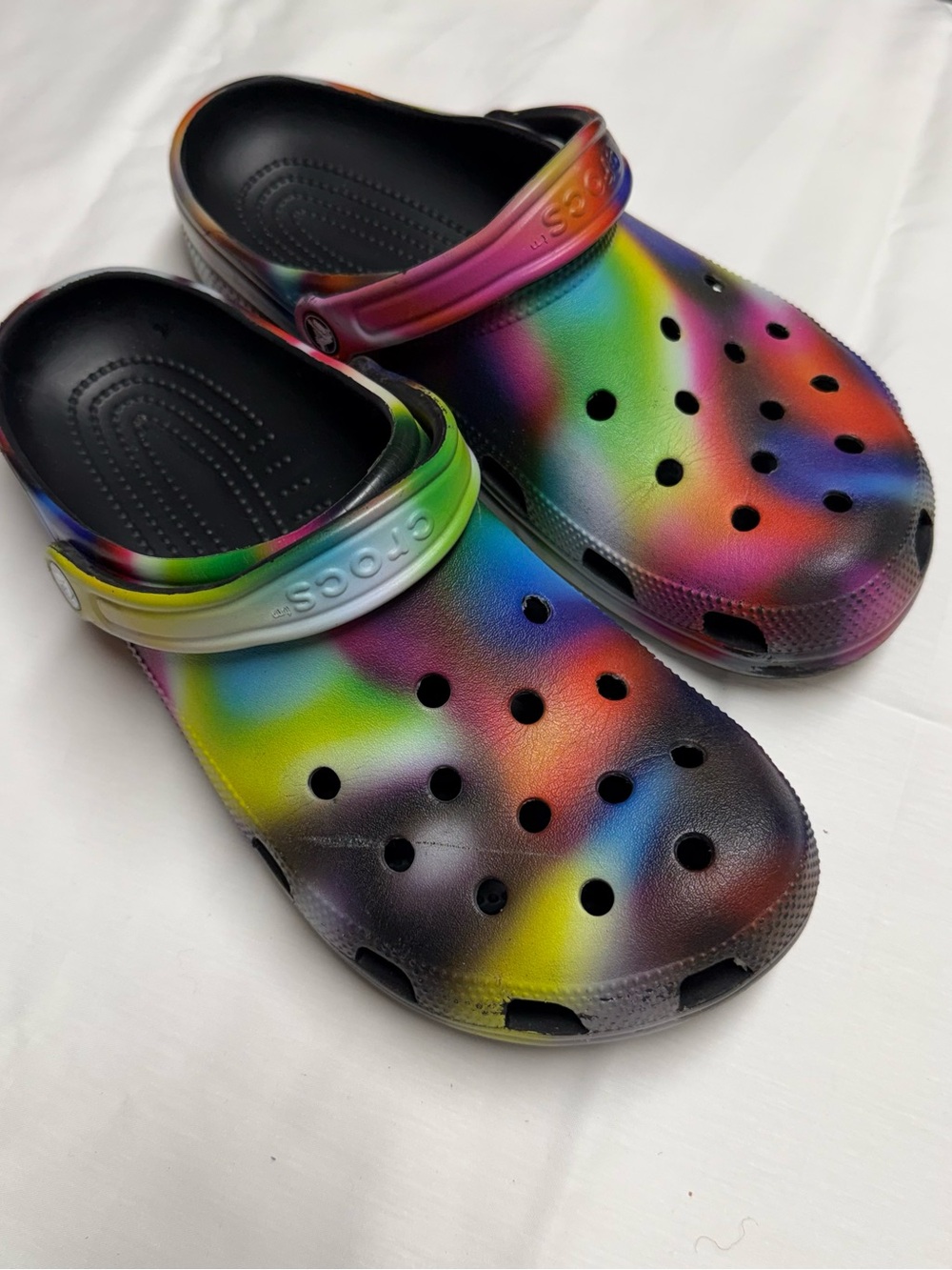 CROCS Classic Clog - Rainbow Multi on Black